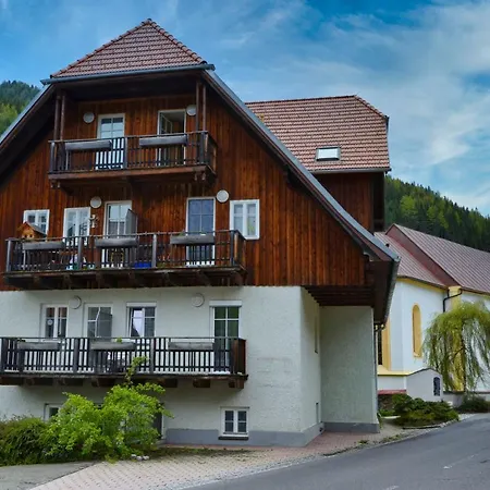 Grassegger Appartementhaus *